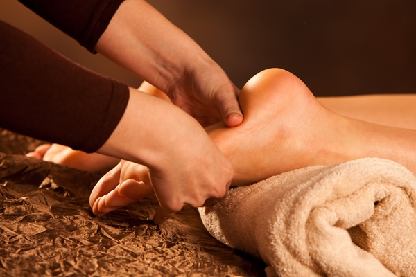 Massage bấm huyệt chân – Bí quyết phục hồi sức khỏe và giải tỏa mệt mỏi toàn thân