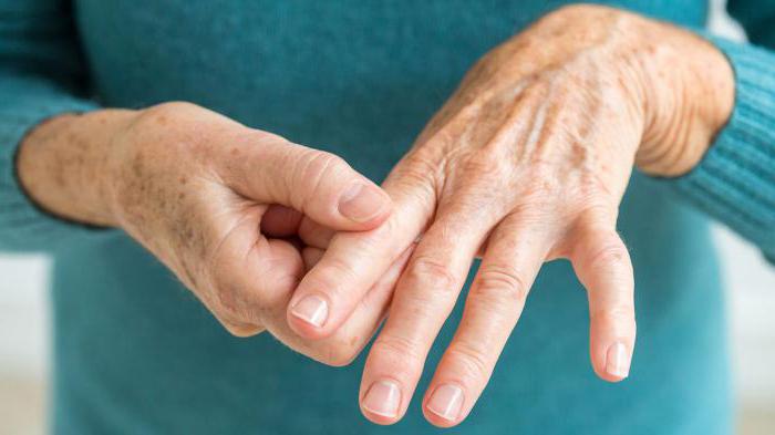 Giảm đau mỏi vai gáy, hết tê bì tay bằng liệu pháp bấm huyệt tự nhiên